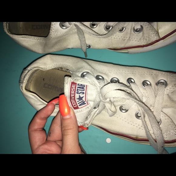 white converse - Picture 2 of 2